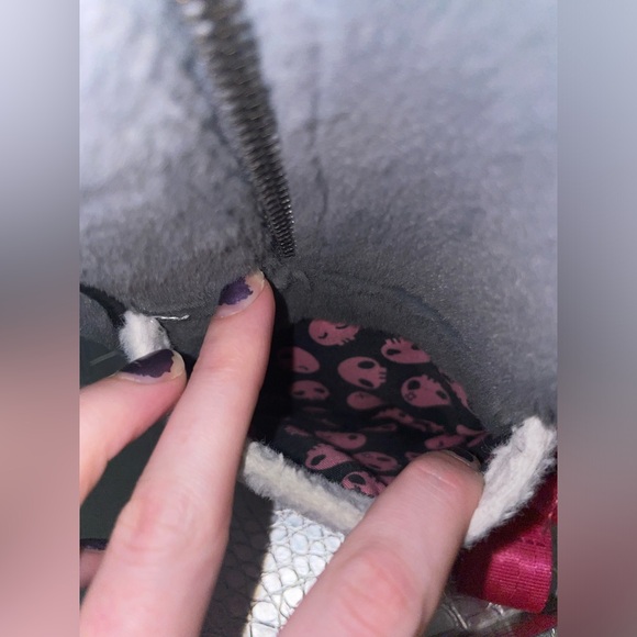 Kuromi BoxLunch backpack - Picture 4 of 16